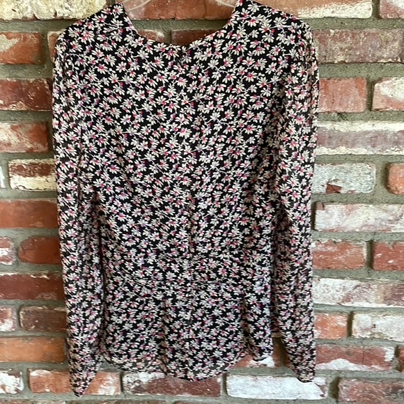Diane Von Forstenberg 100% silk chiffon blouse top. Just last season. 10. NWT - Picture 7 of 11